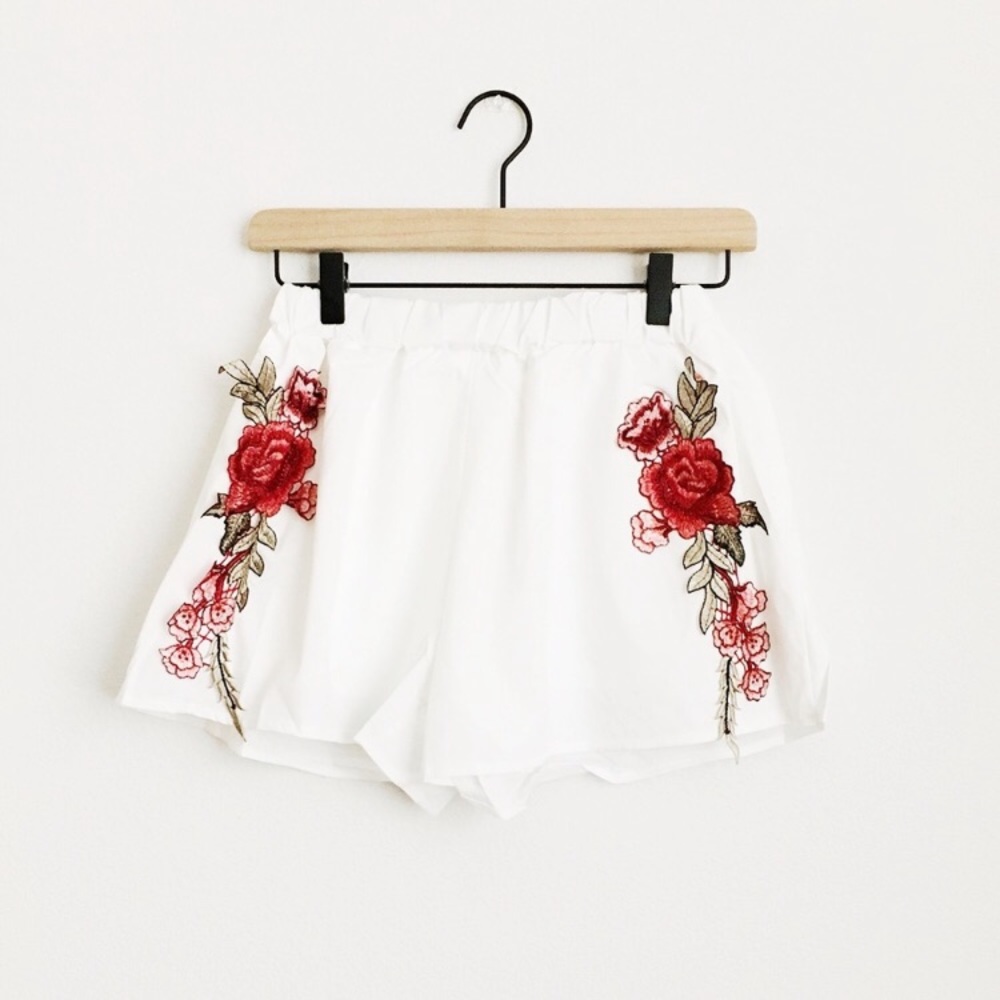 Gorgeous rose short💋